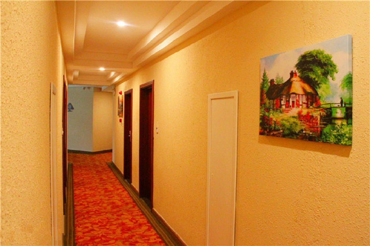 Greentree Inn Shanghai Expo Site South Yanggao Road Subway Station Express Hotel מראה חיצוני תמונה